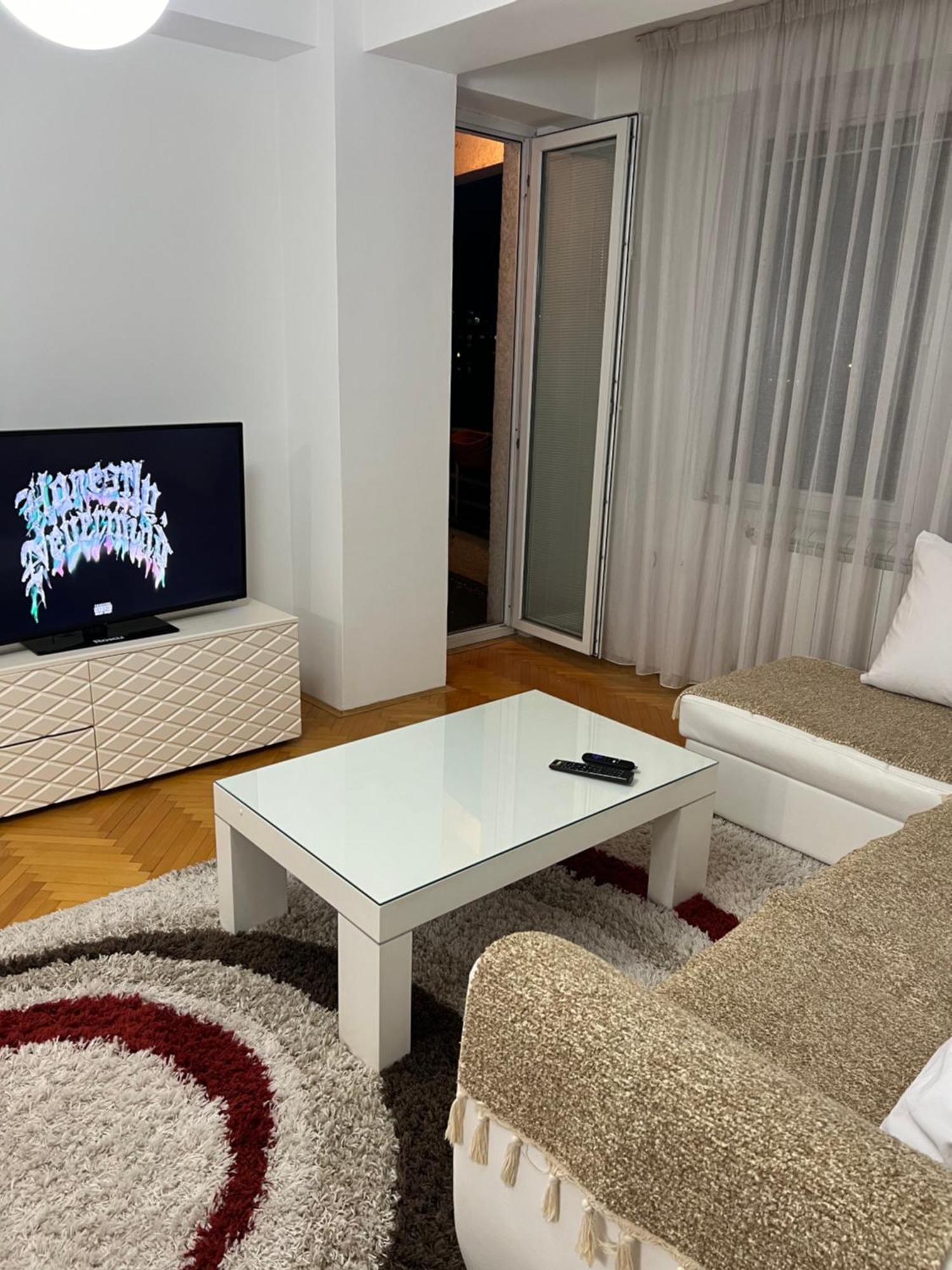 Karas Apartments Üsküp Dış mekan fotoğraf